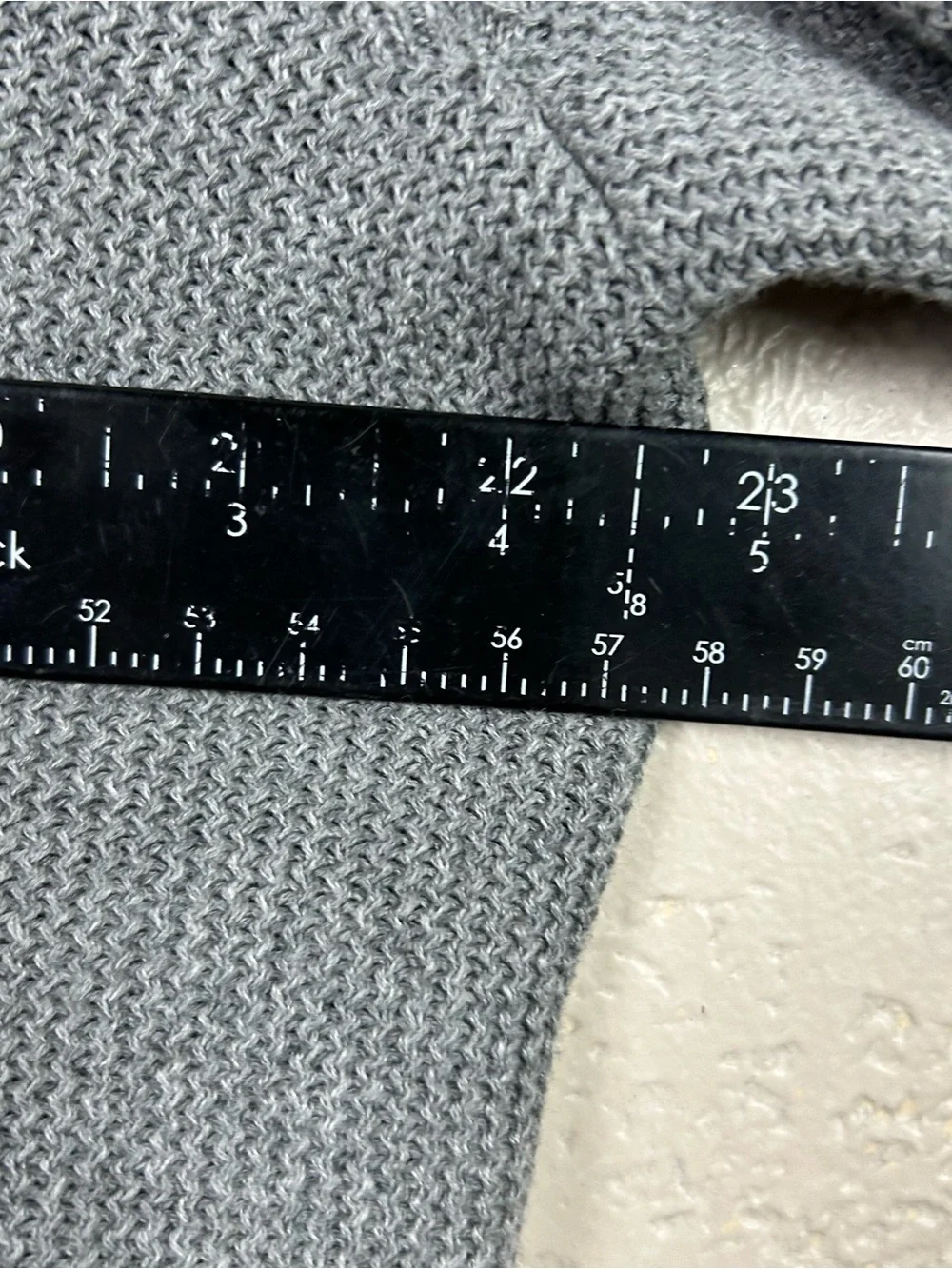 Banana Republic Men’s Light Gray Crewneck Sweater